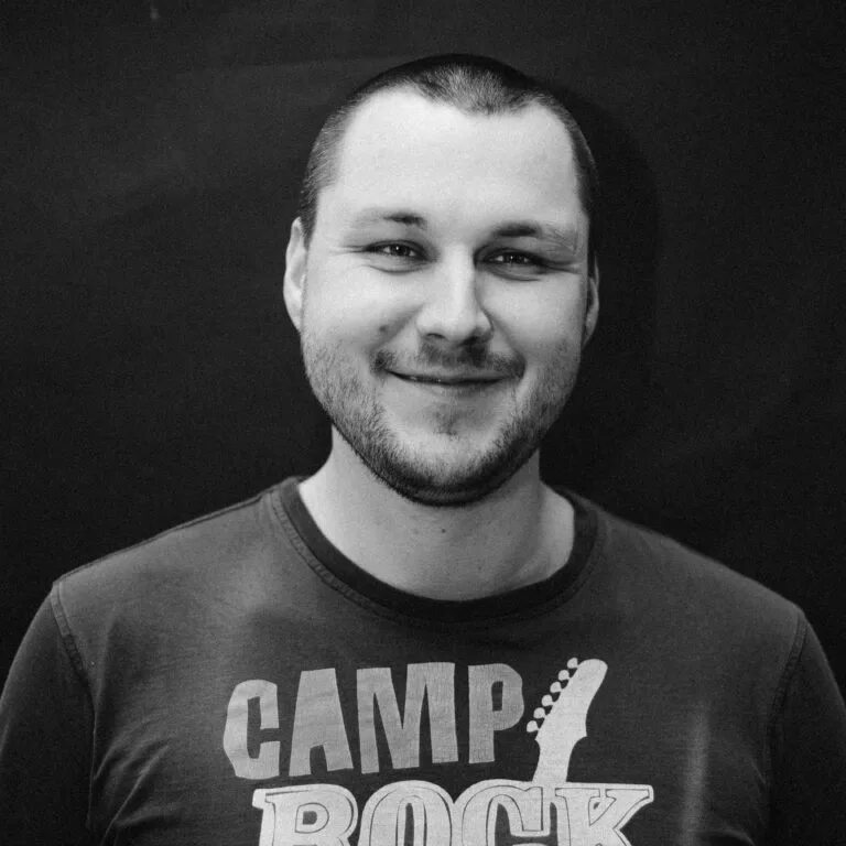 Покажи фото программиста алексея Сайт сети салонов керамики "Кайрос" Rutorika Digital Agency