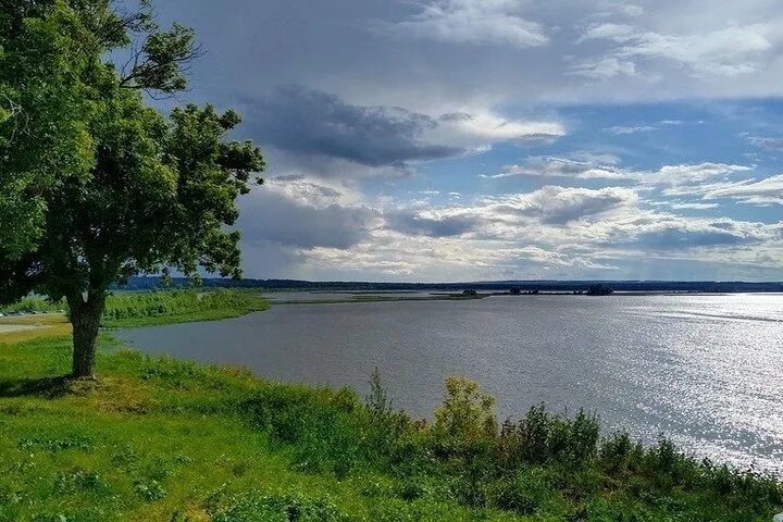 Покажи фото реки волги Экологи очистят водные объекты в Татарстане в 2021 году - МК Казань