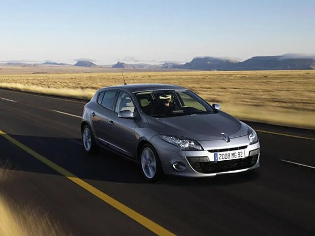 Покажи фото рено меган Технические характеристики Renault Megane 1.4 (75Hp) MT 2008 - н.в.