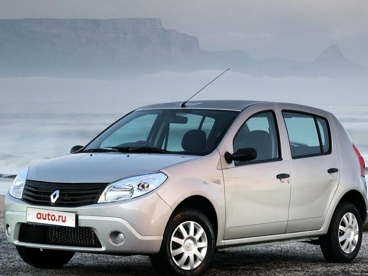 Покажи фото рено сандеро Купить б/у Renault Sandero I 1.4 MT (75 л.с.) бензин механика в Ижевске: бежевый