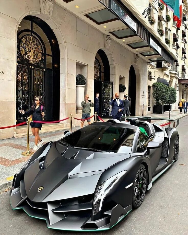 Покажи фото самой дорогой машины Lamborghini Veneno, Paris Véhicule de luxe, Lamborghini veneno, Voitures lamborg