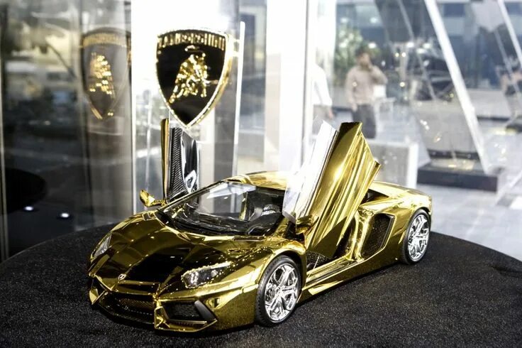 Покажи фото самой дорогой машины в мире Most #Expensive #Cars in the #World #golden #Lamborghini Gold lamborghini, World