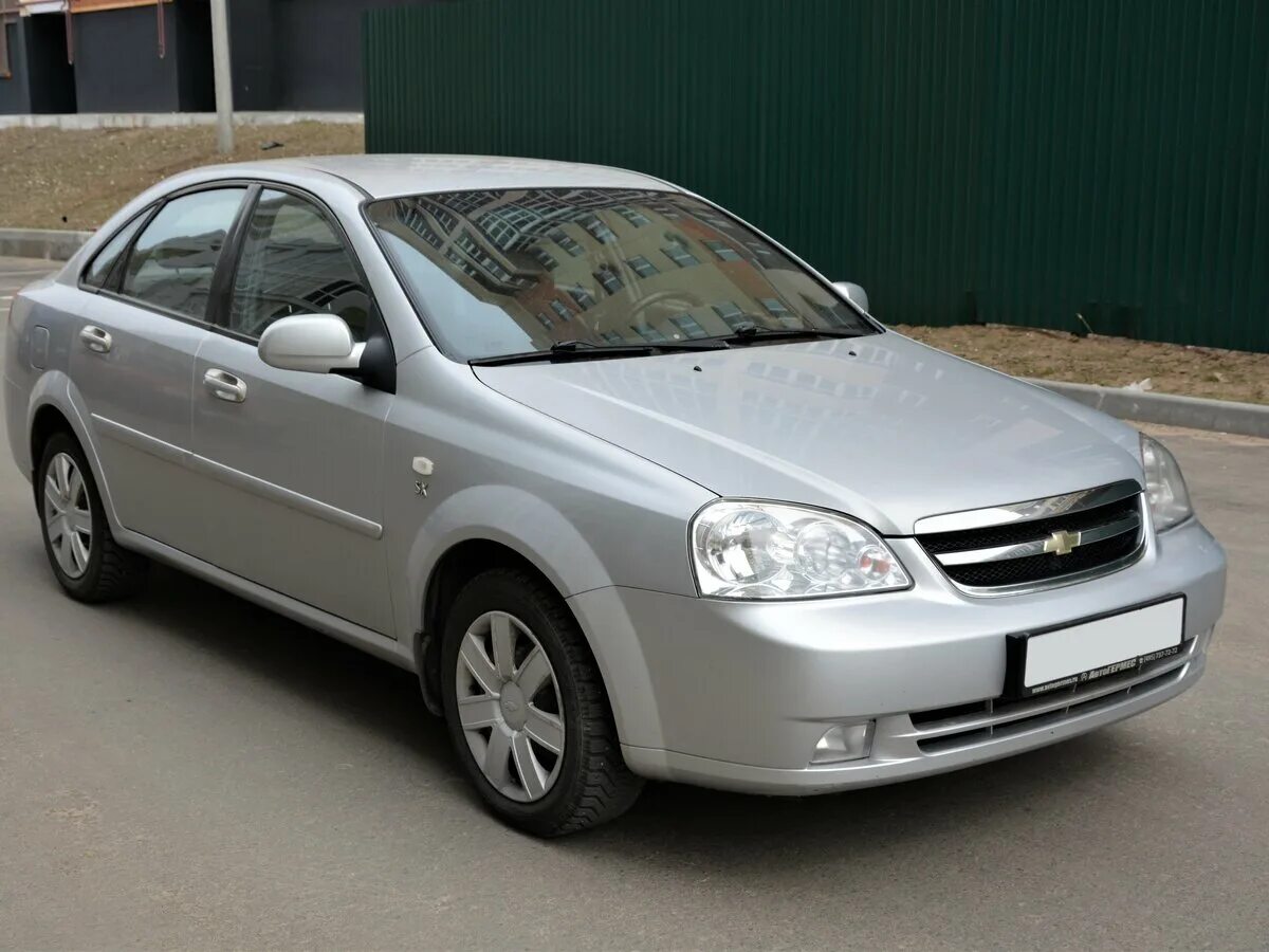 Покажи фото шевроле лачетти Купить б/у Chevrolet Lacetti I 1.6 AT (109 л.с.) бензин автомат в Рязани: серебр