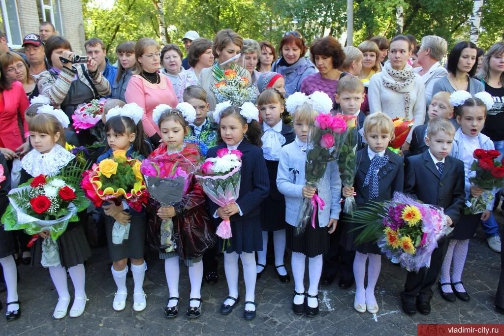 Покажи фото школы номер 2 Юбилейный День знаний пройдет в школе № 25.