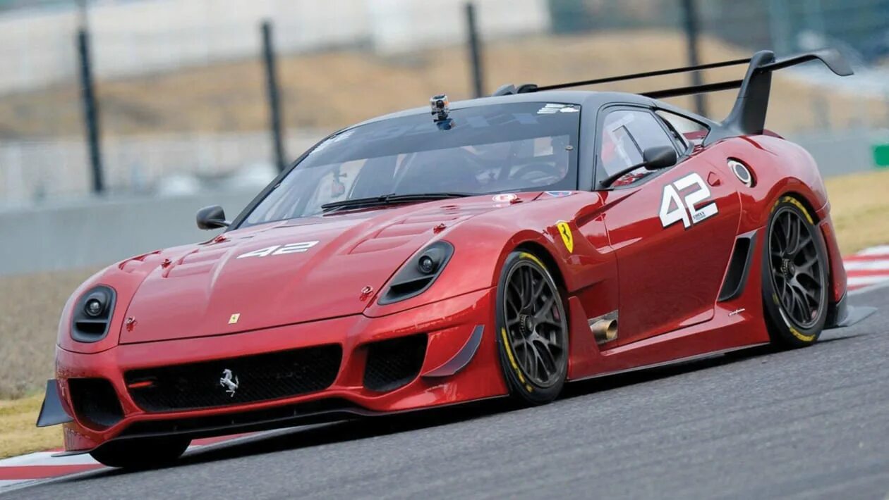 Покажи фото спортивных машин Video: Ferrari 599XX Evo test at Suzuka evo