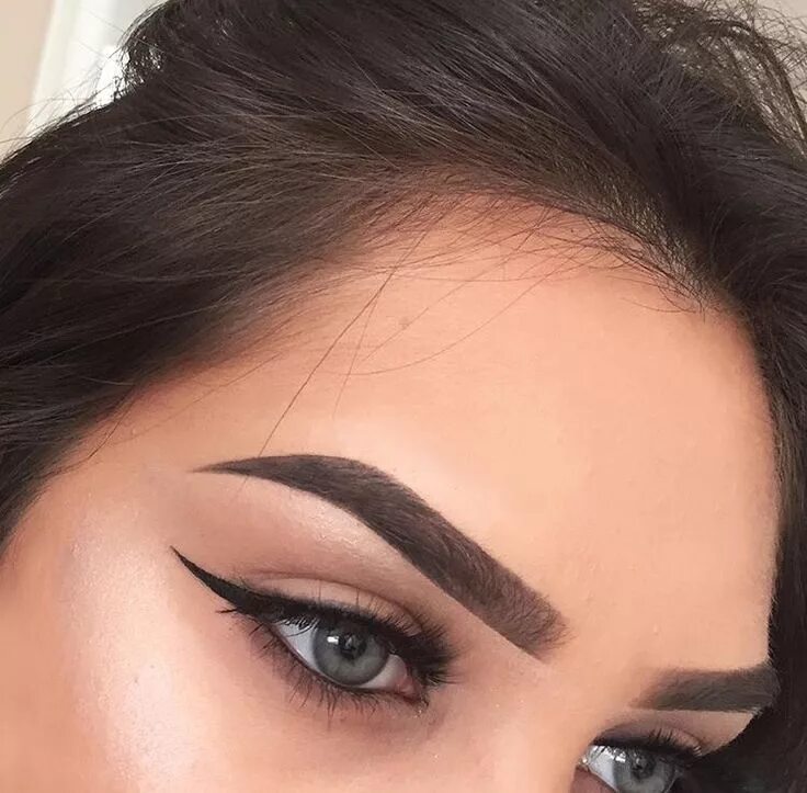 Покажи фото татуаж длинных прямых бровей 2k16luxury Eyebrows, Skin makeup, Brow makeup