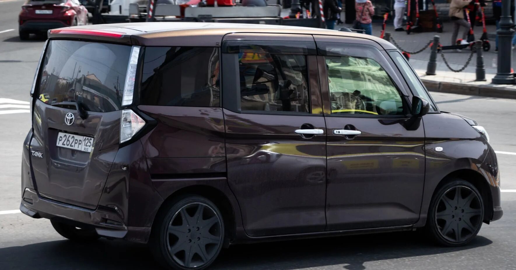 Покажи фото тойота танк Интересные и редкие автомобили на улицах Дальнего Востока № 81 - DRIVE2