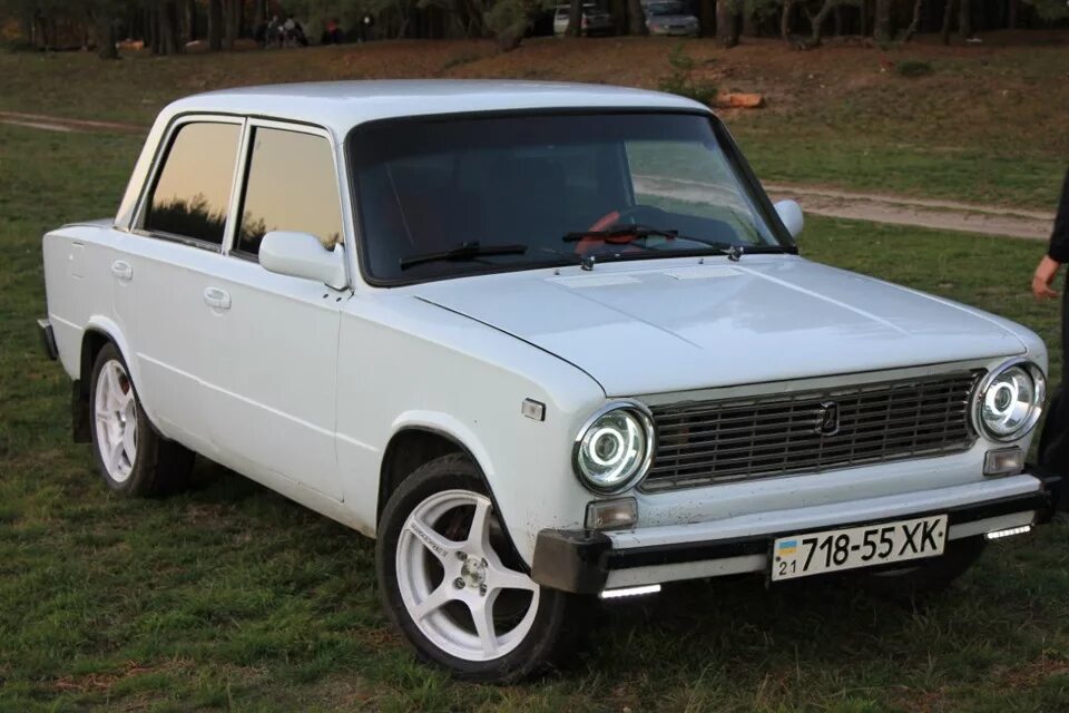 Покажи фото ваз 21 0 5 Линзы, ксенон, ангельские глазки - Lada 2101, 1,6 л, 1976 года тюнинг DRIVE2