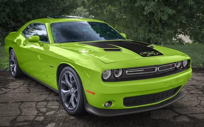 Покажи как выглядит машина Download wallpapers Dodge Challenger RT, front view, green sports coupe, tuning,