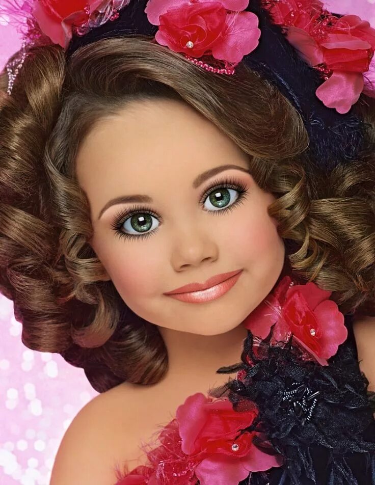 Покажи красивые макияжи для детей Toddlers and Tiaras Pageant hair, Toddlers and tiaras, Glitz pageant photos