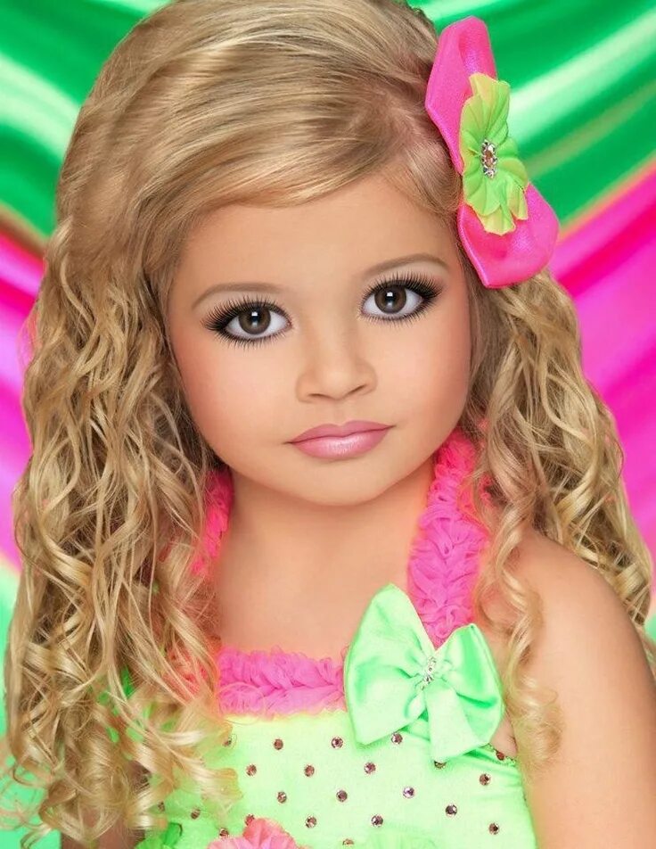 Покажи красивый детский макияж Toddlers and Tiaras Toddlers and tiaras, Glitz pageant, Glitz pageant photos