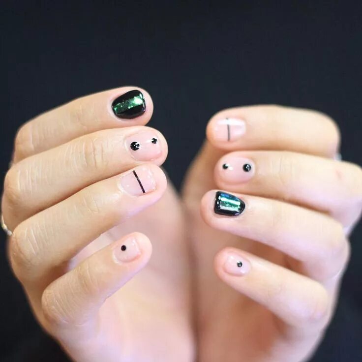Покажи маникюр на короткие ногти Pin by Nguyen Hoa on Nail in 2020 Minimalist nails, Round nails, Simple nails