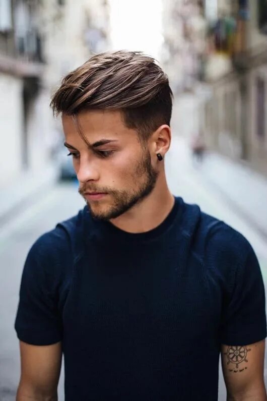 Покажи модные мужские прически Самая популярная стрижка 2019-2020 - канадка Men haircut styles, Hipster hairsty