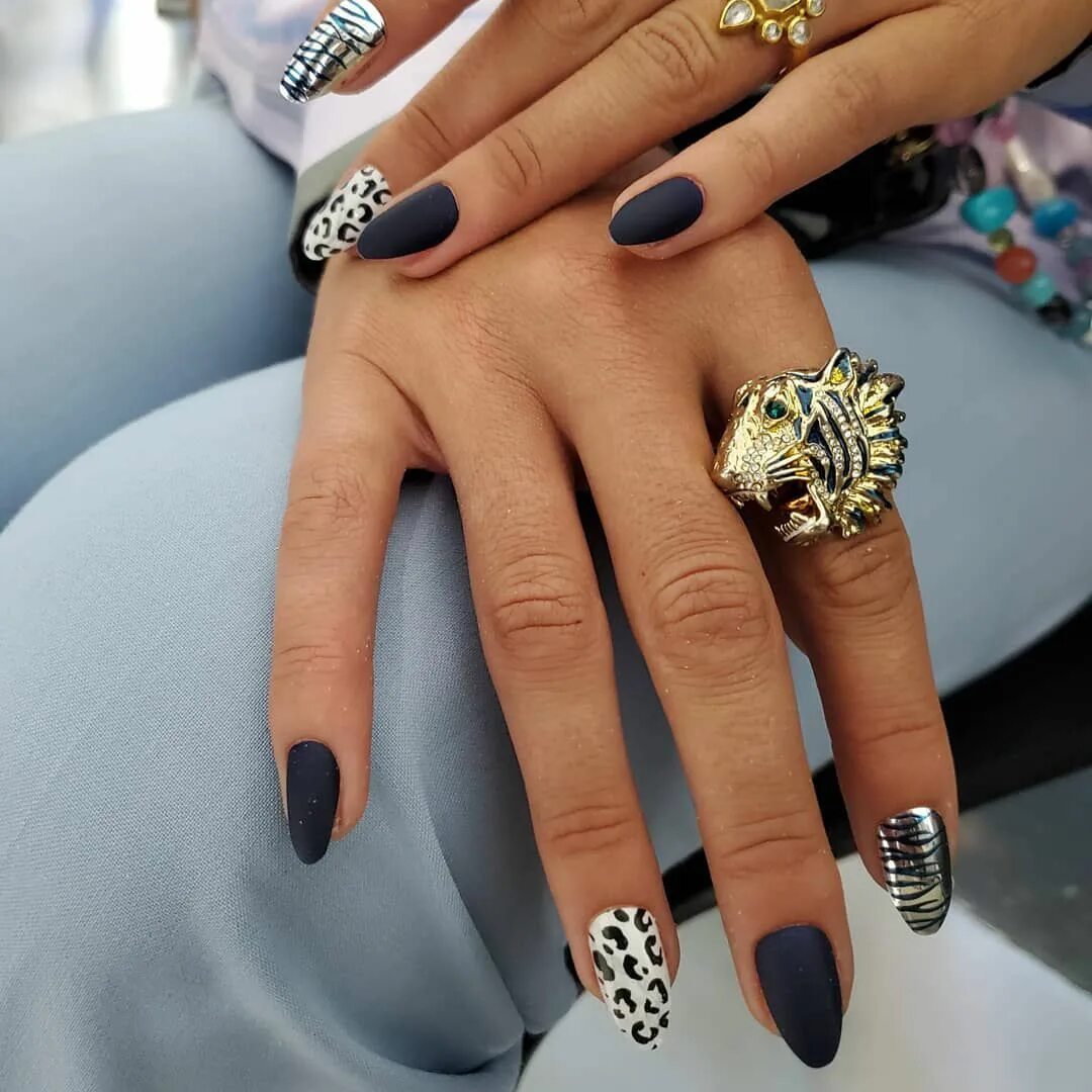 Покажи самый модный маникюр 54 Matte Nail Designs That Are Anything But Dull