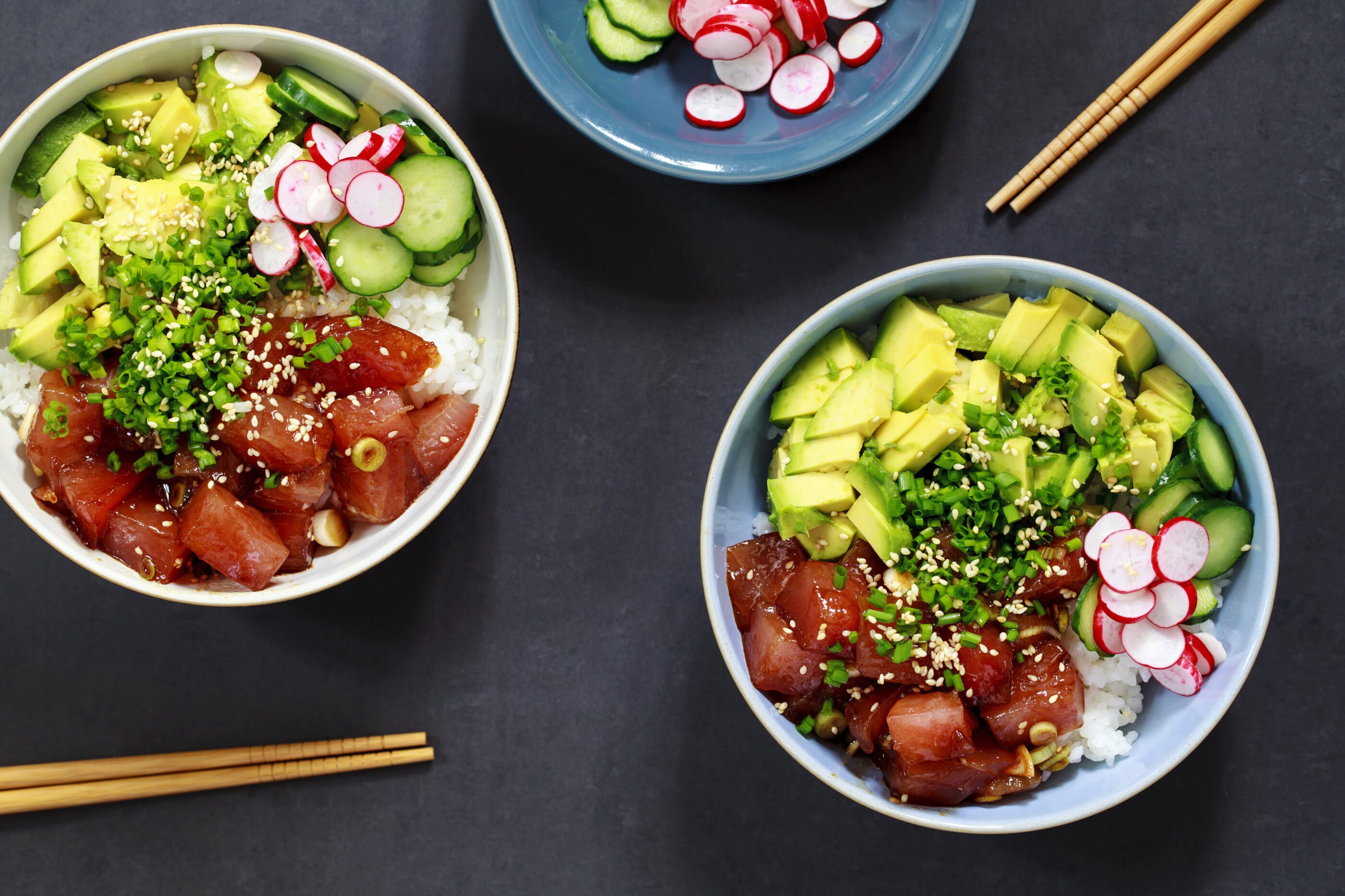 Поке фото блюда Tuna Poke Crispy Rice Salad - Spud.ca