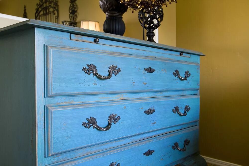 Покрашенная мебель фото Blue Distressed Furniture Diy Distressed Furniture Best Chester Drawers In Sky B