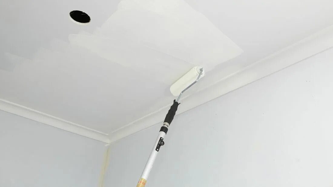 Покрашенный потолок фото How To Paint a Ceiling - Bunnings Australia