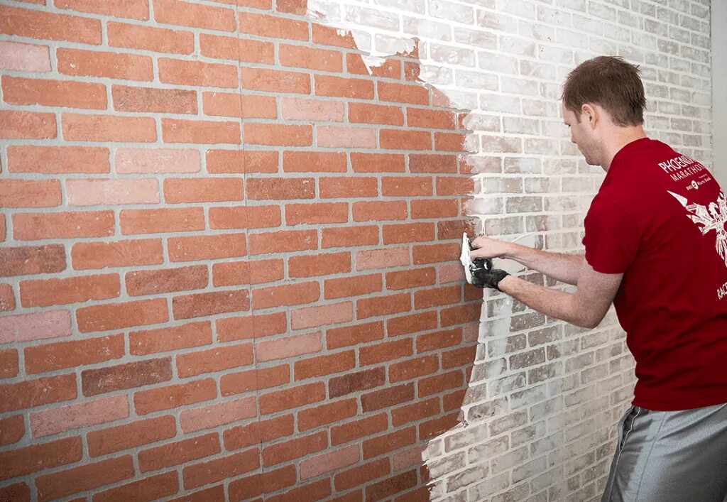 Покрасить кирпич фото DIY Faux Brick Wall: Easy Faux Brick Wall Using Brick Paneling Faux brick walls,
