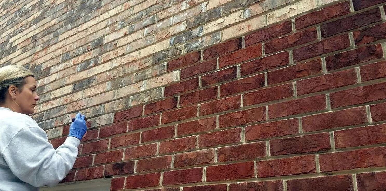 Покрасить кирпичный дом снаружи дизайн фото Brick stain from Dyebrick - The Color Stain For Brick - Dyebrick Stained brick, 