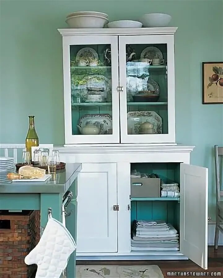 Покрасить старый кухонный буфет фото Stacked Cabinets - Storage Projects - DIY Decorating - MarthaStewart.com Repurpo