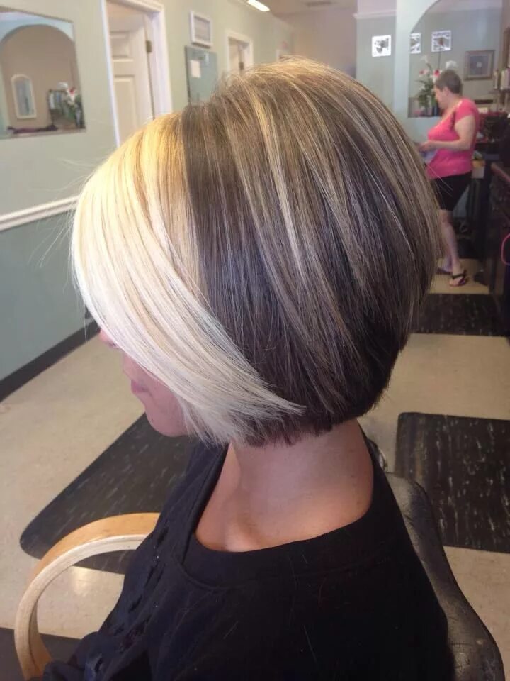 Покрасить стрижку каре Blonde highlights angeled bob brown hair with highlights Brown bob hair, Hair hi