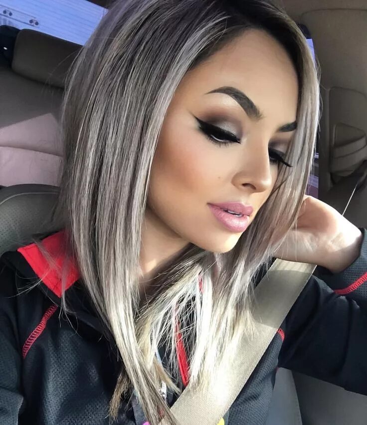 Покрасить волосы фото на средние волосы Hair color trends, Hair styles, Hair highlights