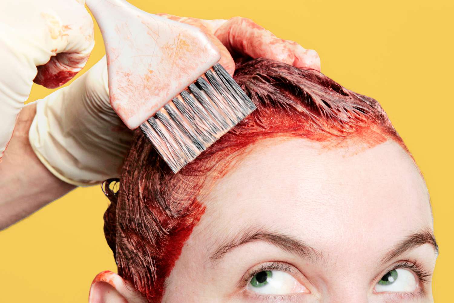 Покрасить волосы на фото 8 Things You Should Never Do When Dyeing Your Hair at Home