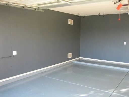 Покраска гаража внутри фото Log in Garage interior paint, Garage interior, Garage design interior