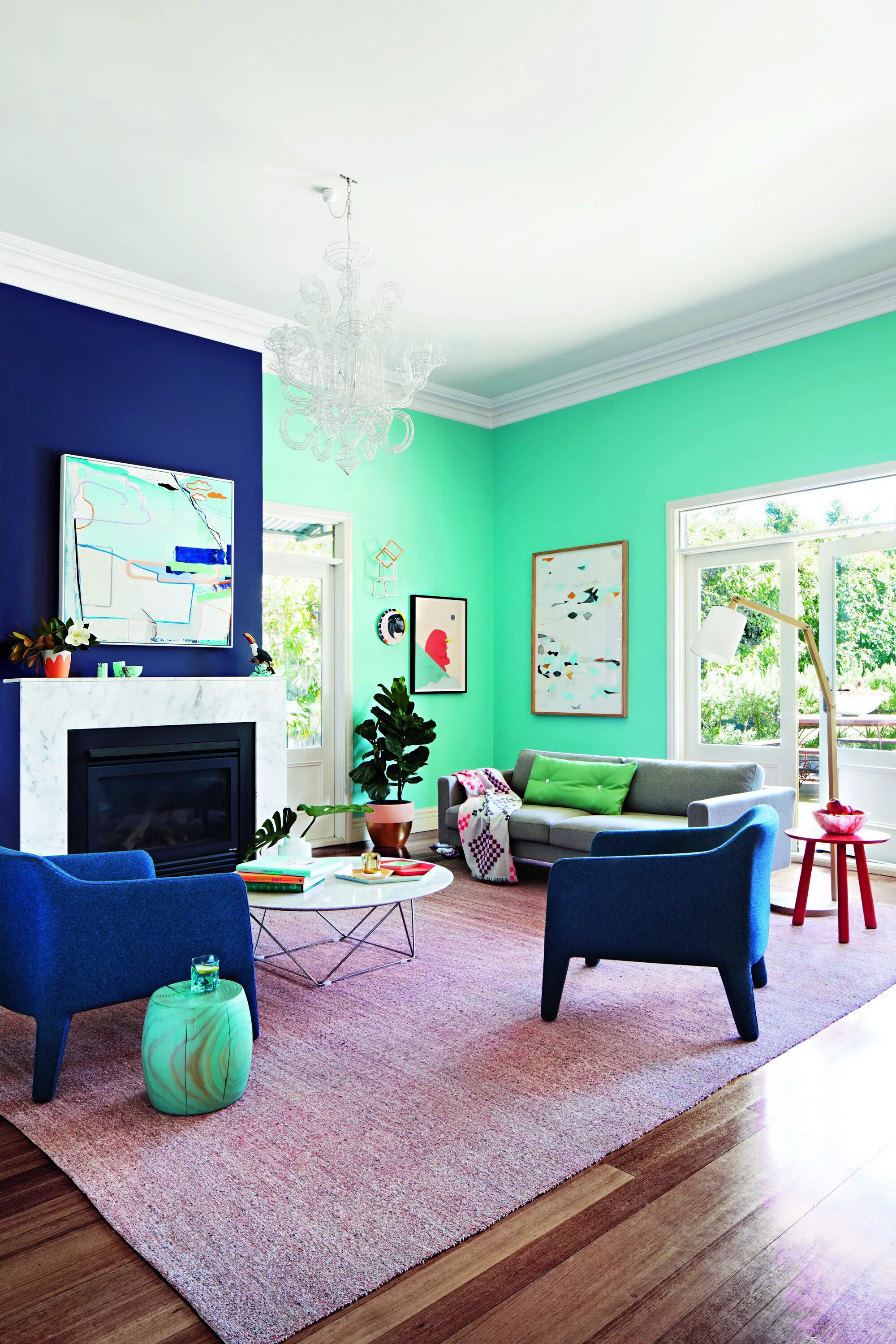 Покраска гостиной фото British Paints featured in Inside Out. Colour used British Paints Blue Trump and