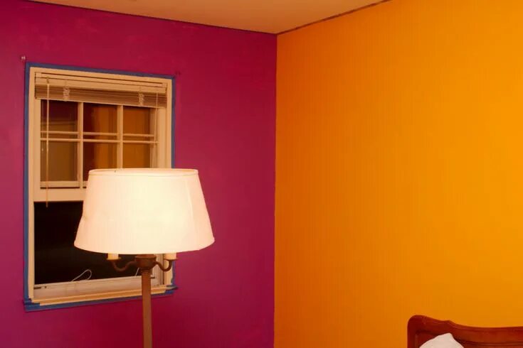 Покраска колером стены фото How to Paint Bedroom Walls Two Different Colors - Interior Paint Colors Bedroom 