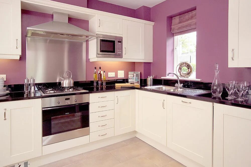 Покраска кухни цвета дизайн фото Traditional kitchen in white and lighter tones of purple Trendy Color Upgrade: S