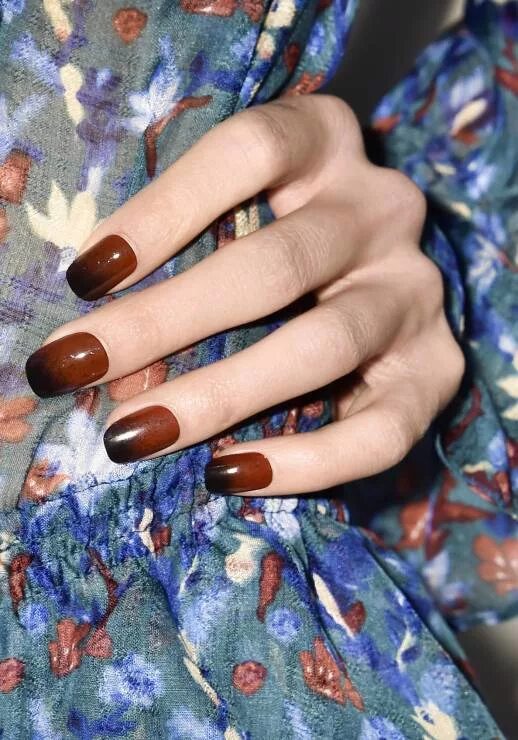 Покраска маникюра осень Manicure: trendy jesień-zima 2016/2017 - ELLE.pl