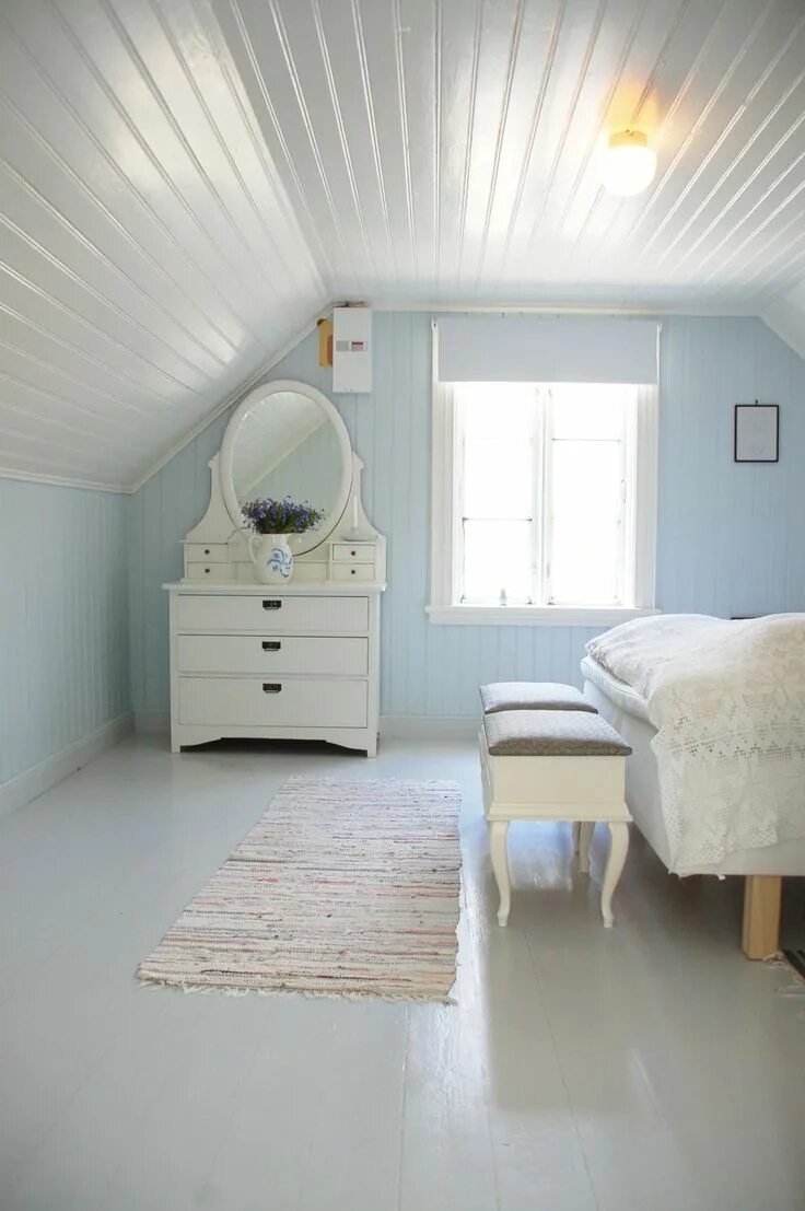 Покраска вагонки внутри фото Pin on BLUE WILLOW COTTAGE Bed rooms design modern, Attic bedroom designs, Bedro