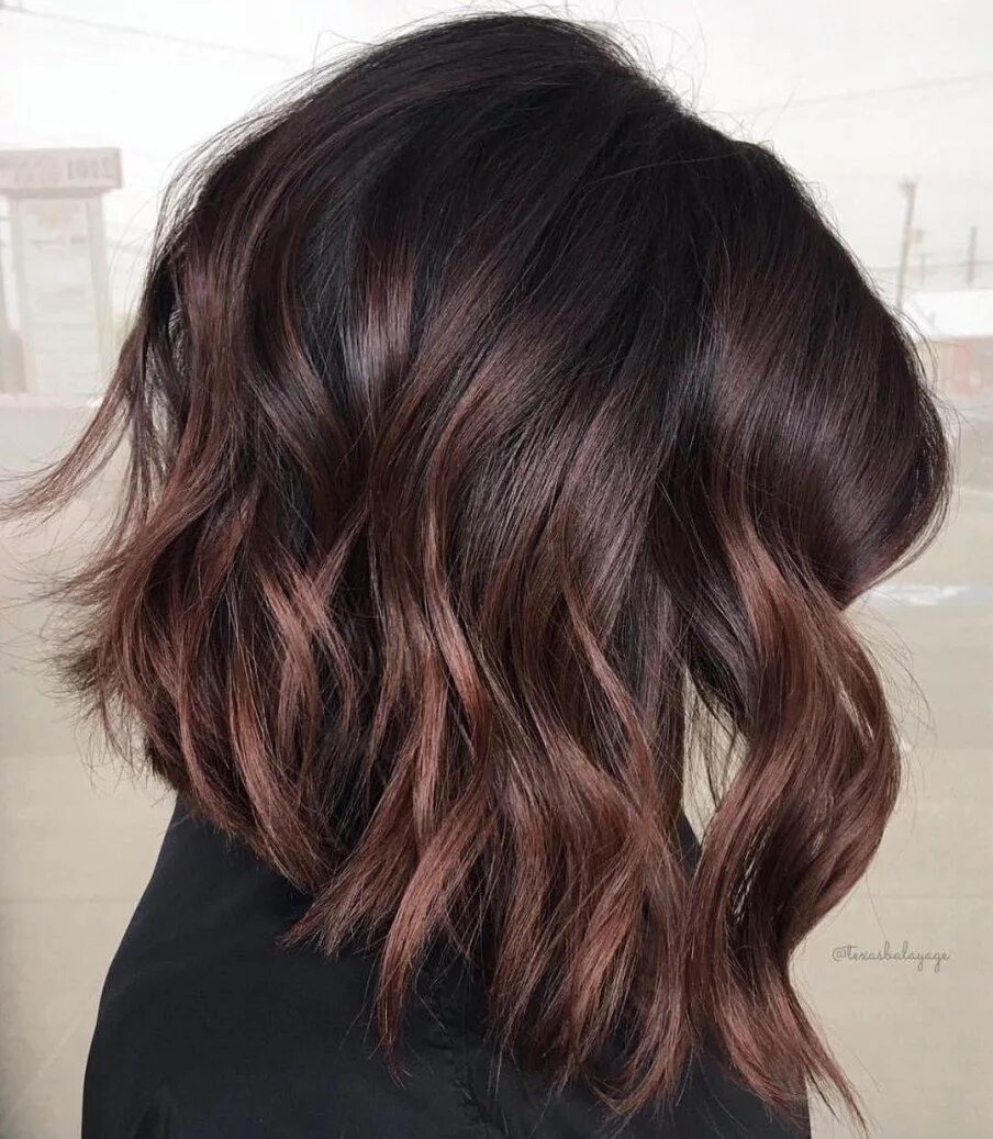 Покраска волос фото на средние темные Cherry Chocolate Balayage Bob Brunette hair color, Balayage hair, Hair shades