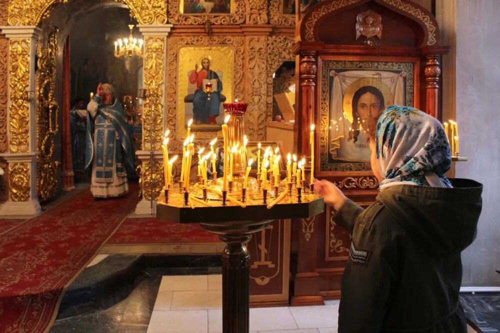 Покров богородицы служба в храме фото Подворье Патриарха Московского и всея Руси храма Покрова Пресвятой Богородицы в 