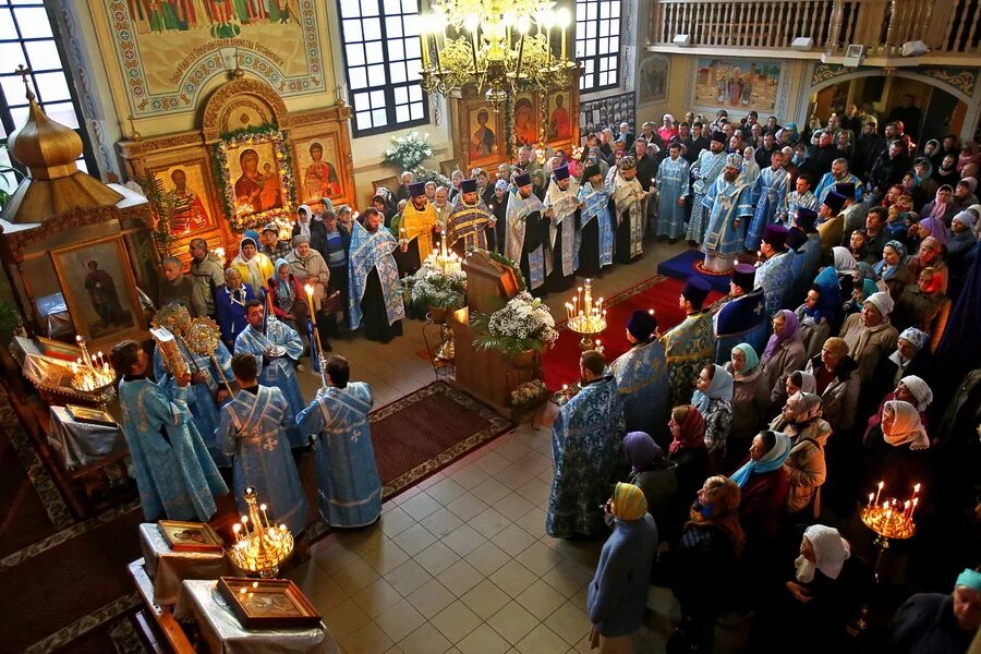 Покров богородицы служба в храме фото Покров пресвятой богородицы служба