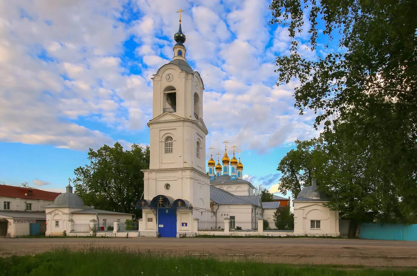 Покров достопримечательности фото с описанием Перевозка лежачих больных в Покрове - Санитарные перевозки