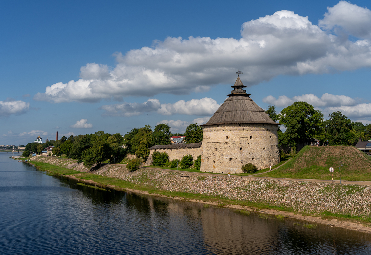 Покровская башня фото Изменения в режиме работы Покровской башни