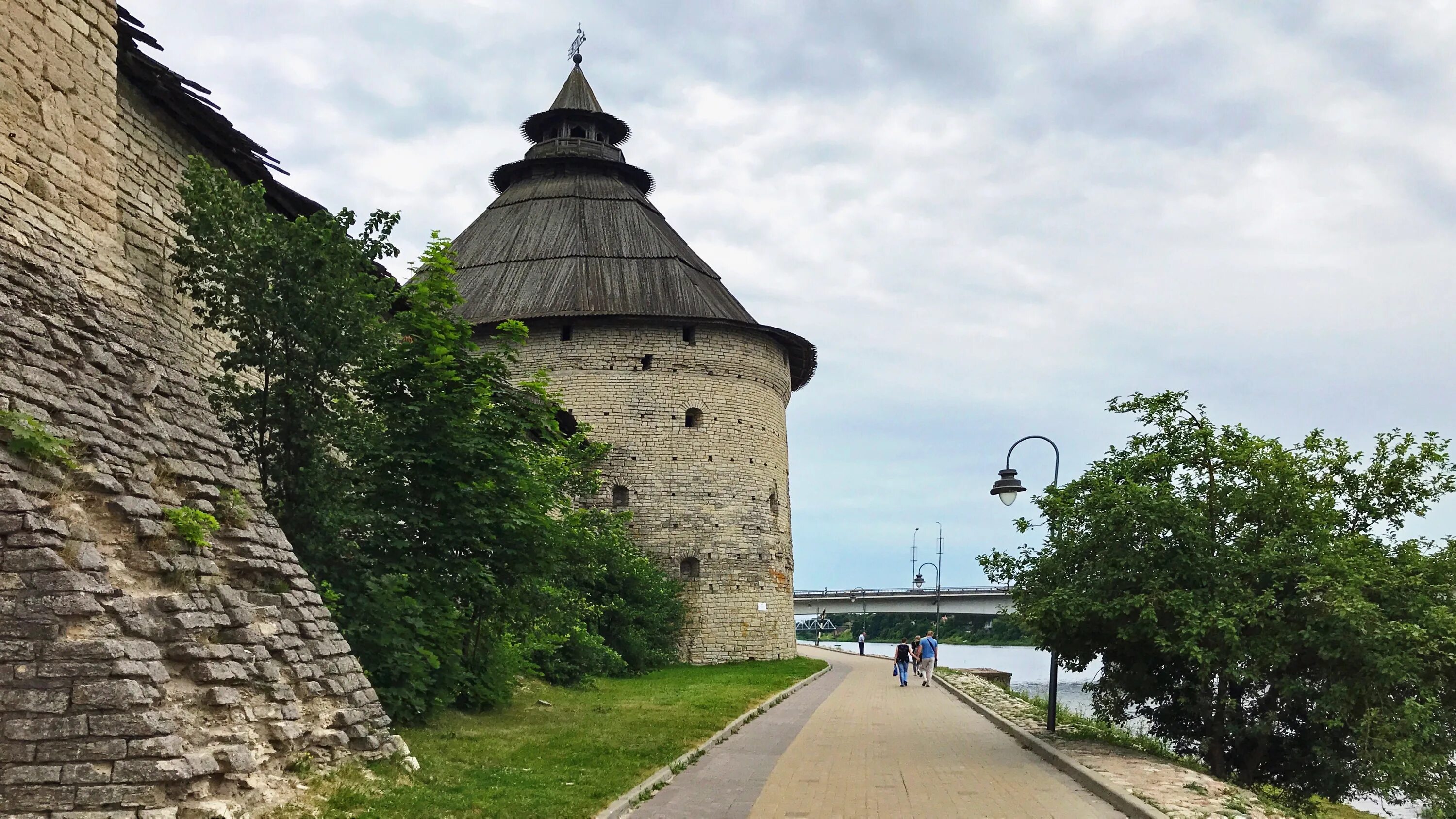 Покровская башня псков фото File:Покровская Башня. Псков. Pokrovskaya Tower. Pskov.jpg - Wikimedia Commons