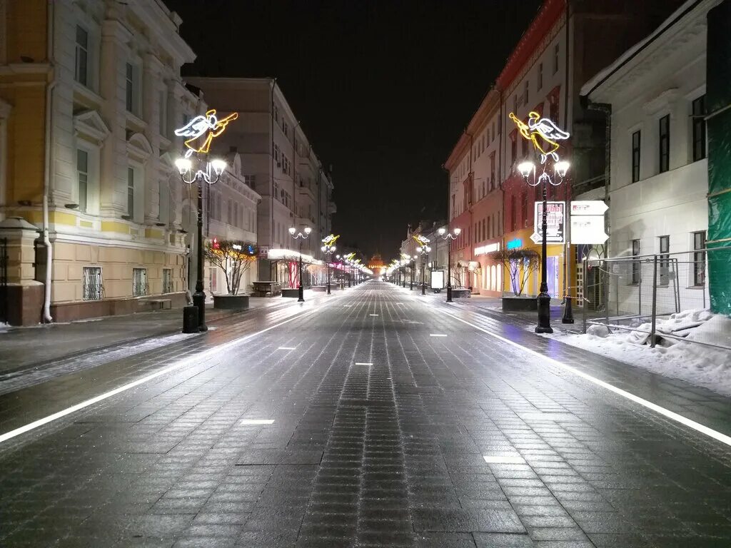 Покровская улица фото Lightstone, тротуарная плитка, Россия, Нижний Новгород, Нижне-Волжская наб., 17 