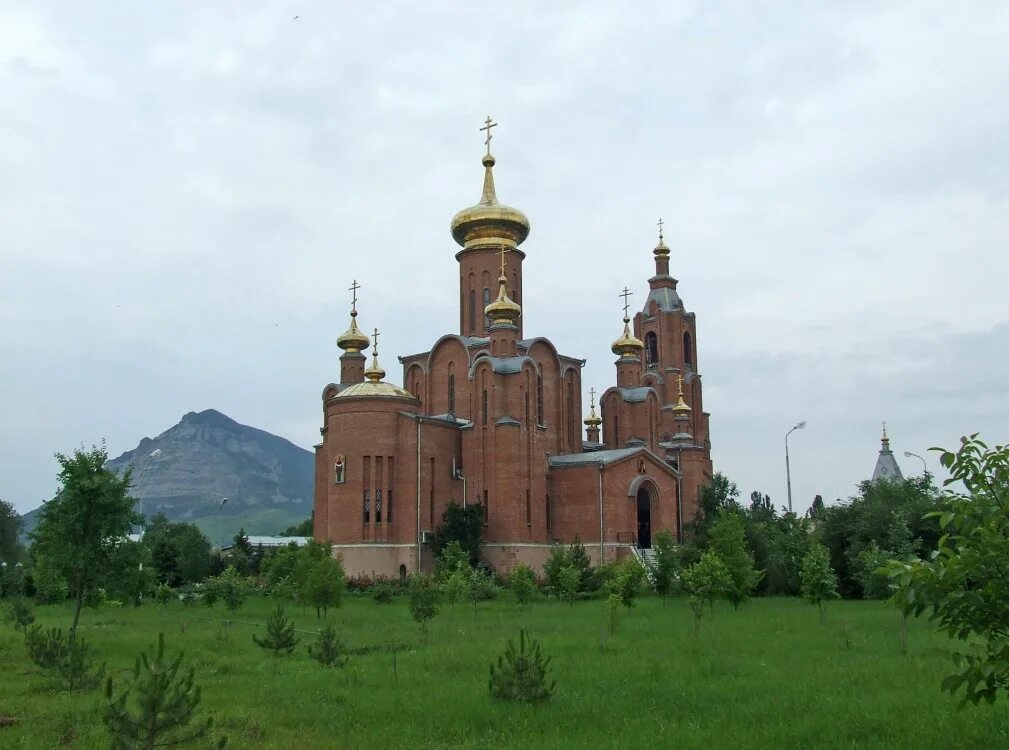 Покровский храм минеральные воды фото Собор Покрова Пресвятой Богородицы, Минеральные Воды (Минераловодский район), фо