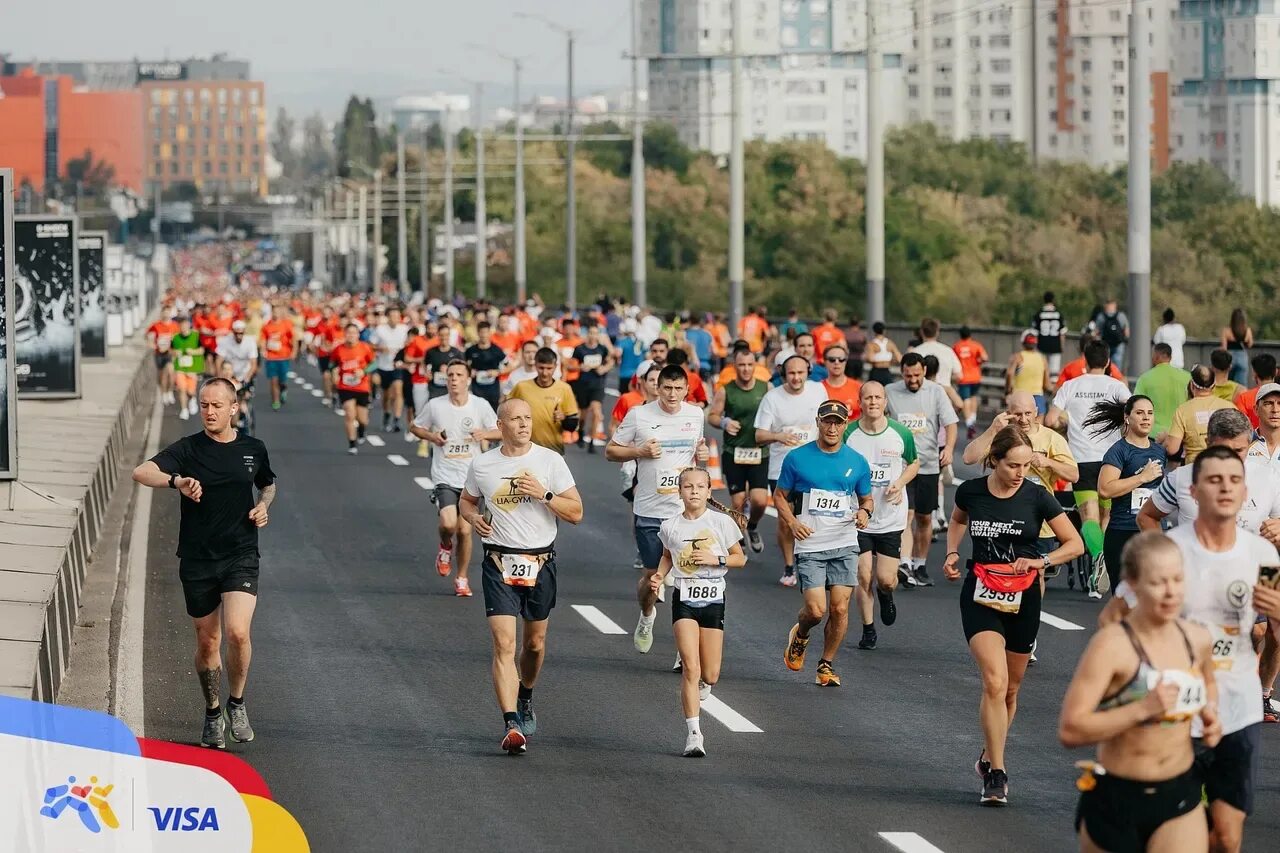 Покровский полумарафон 2024 фото Chisinau Big Hearts Marathon-2023: как это было?