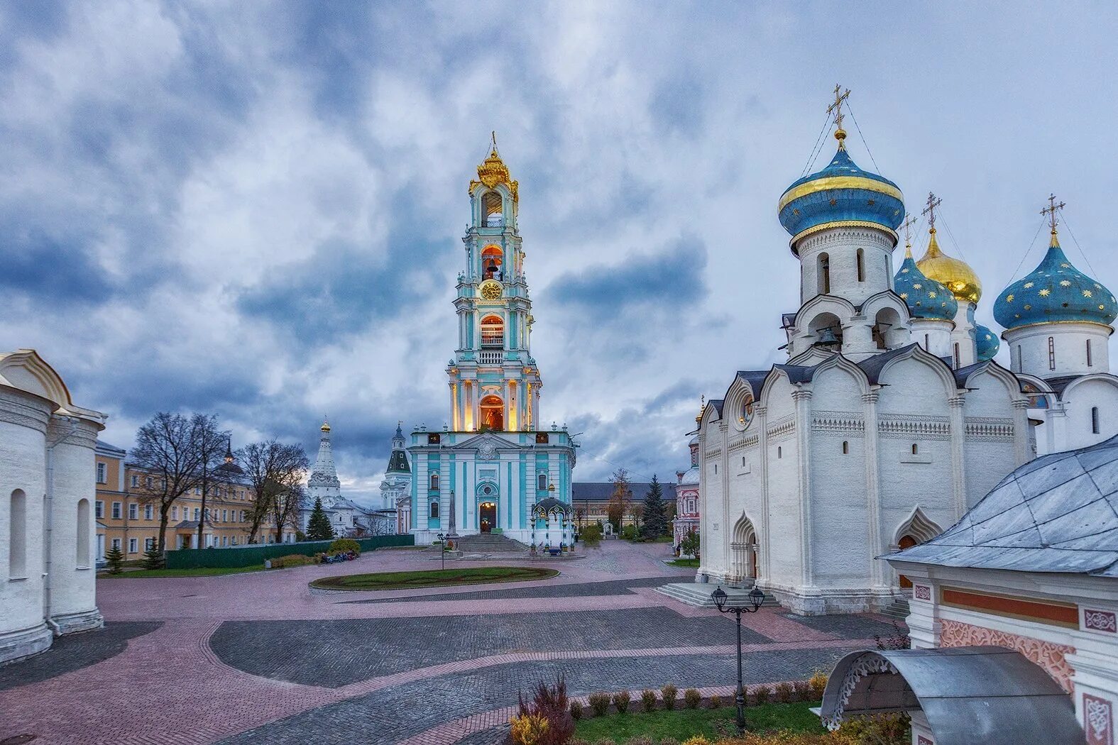 Покровский посад фото Свято-Троицкая Сергиева лавра. Фотограф Липецких Владимир