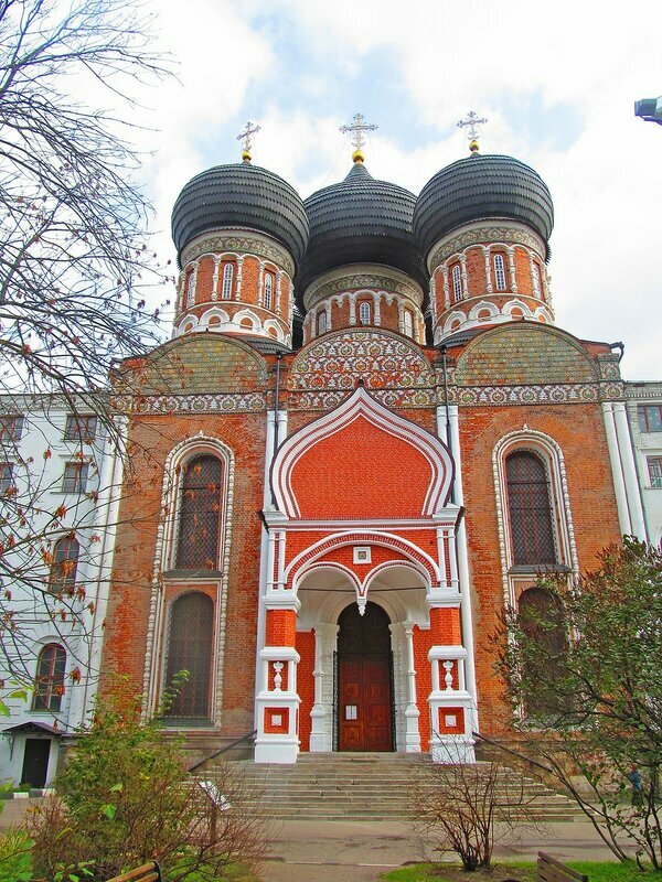 Покровский собор в измайлово фото Храм Покрова Богородицы в Измайлове