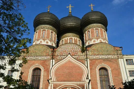 Покровский собор в измайлово фото Измайлово Изображения: просматривайте стоковые фотографии, векторные изображения