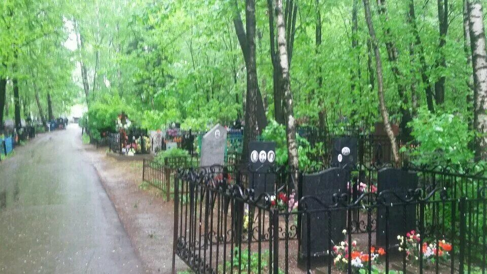 Покровское кладбище фото Pokrovskoye Cemetery, funeral home, Russia, Moscow, Podolskikh Kursantov Street,