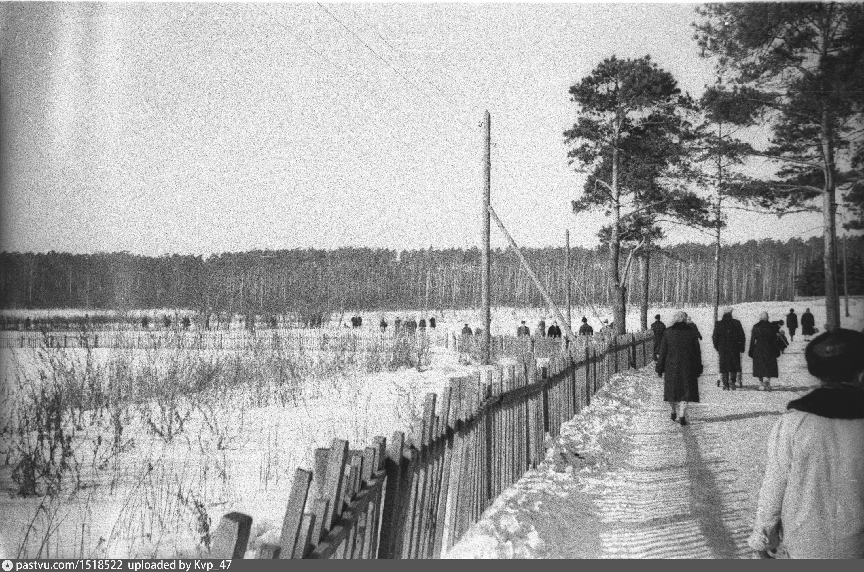 Покровское стрешнево иваньковское ш 6 фото Вход в парк Покровское-Стрешнево со стороны Радиаторских улиц