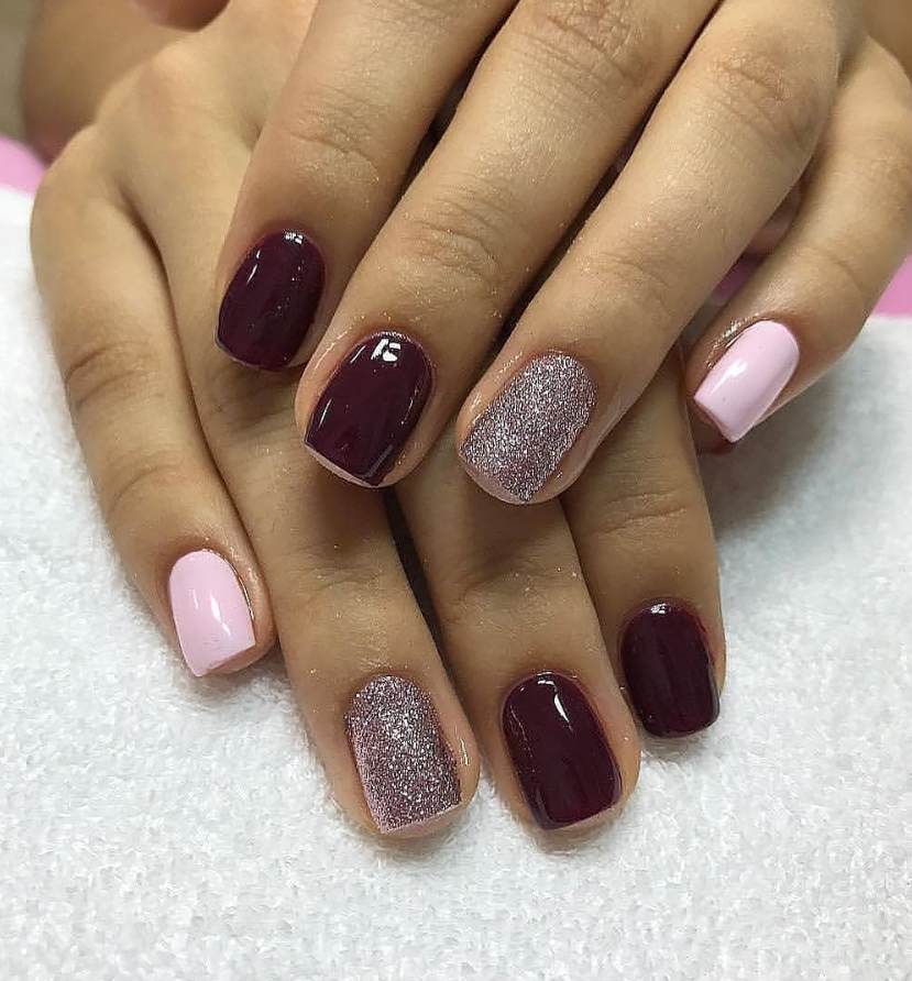 Покрытие гель лаком дизайн 2024 36 Sparkle Glitter Acrylic Nail Designs Ideas For Short Square & Almond Nails - 