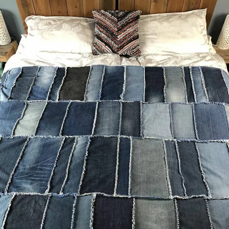 Покрывало из джинса фото Easy Upcycled Denim Rag Quilt Pattern Denim quilt patterns, Rag quilt patterns, 