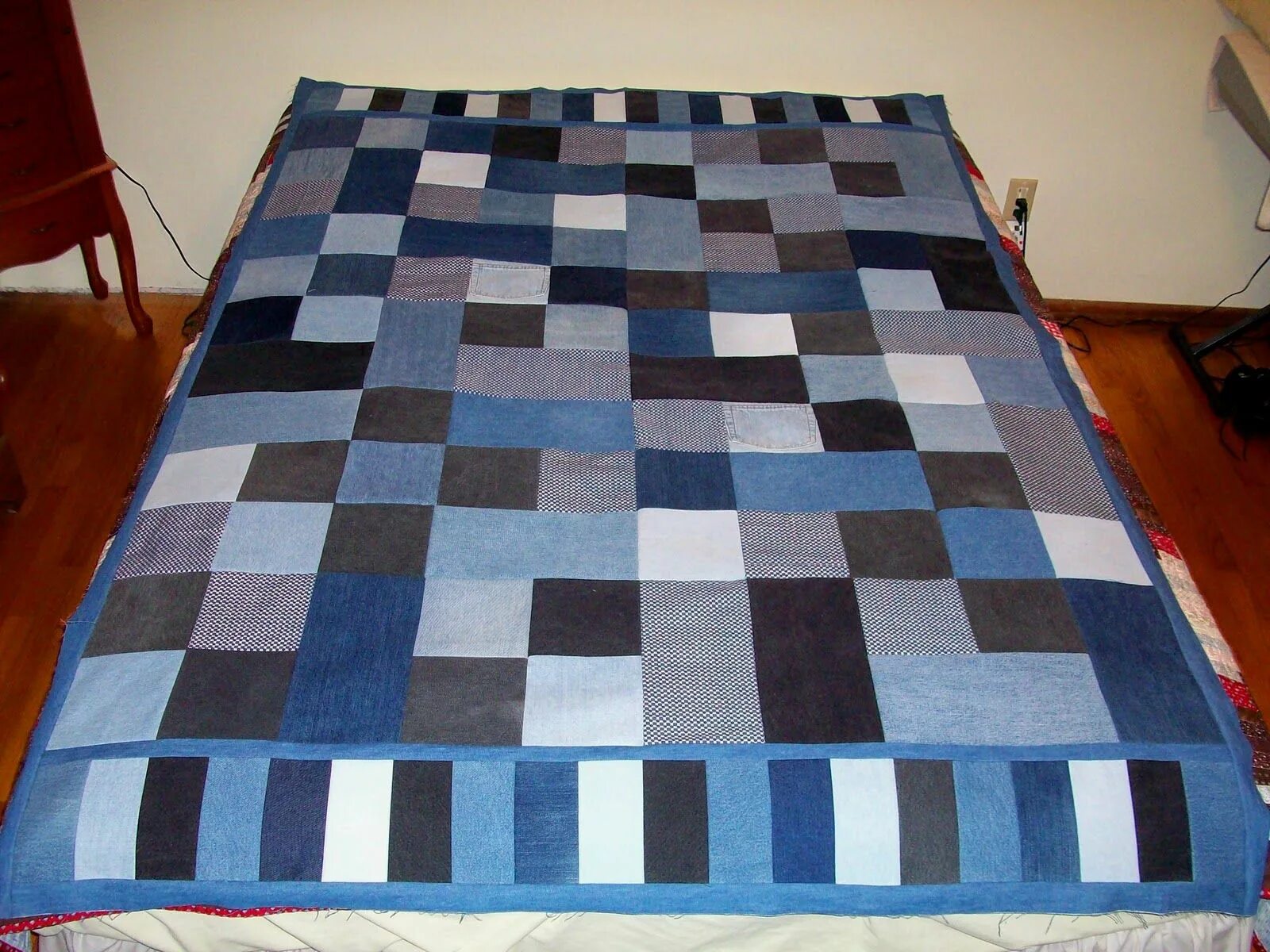 Покрывало из джинсов своими руками фото Jeans Quilt 2011 Top Complete Quilts, Jean quilt, Blue jean quilts